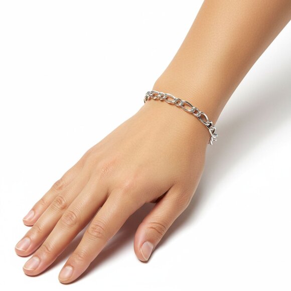 Vintage AVON Silver Tone Chain Bracelet Classic Minimalist Retro - Picture 1 of 6